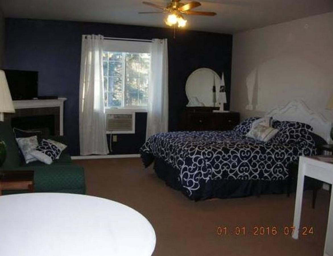 Mccracken Country Inn Hinton Buitenkant foto